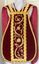 Red Antique Roman Vestment 8513